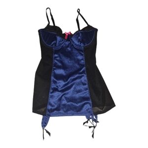 Y2K Victoria's Secret Blue and Black Chemise Size 36C